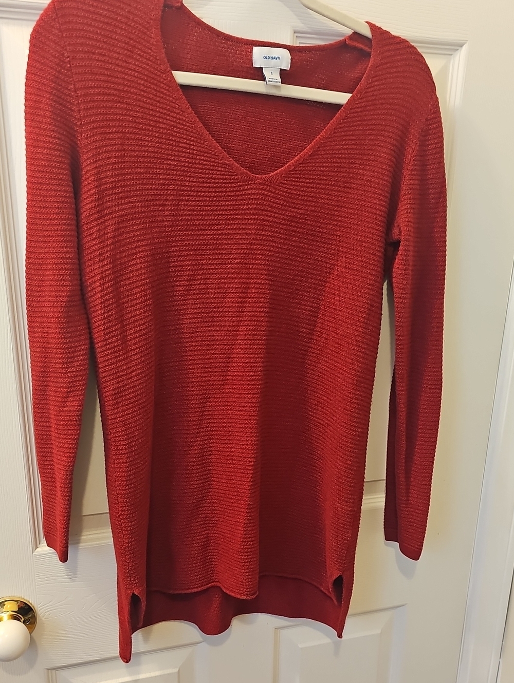 Old Navy Women's Red V-Neck Textured Knit Sweater